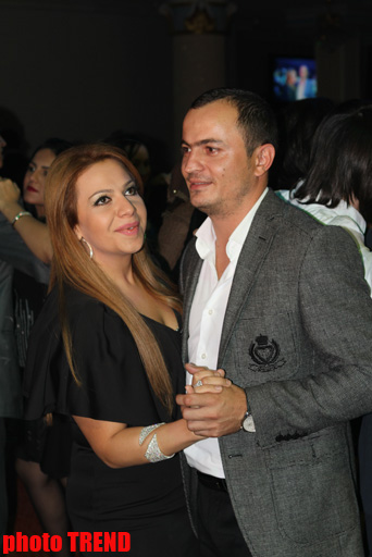 Emil Bədəlov ilin toyunu çaldırdı (FOTO)
